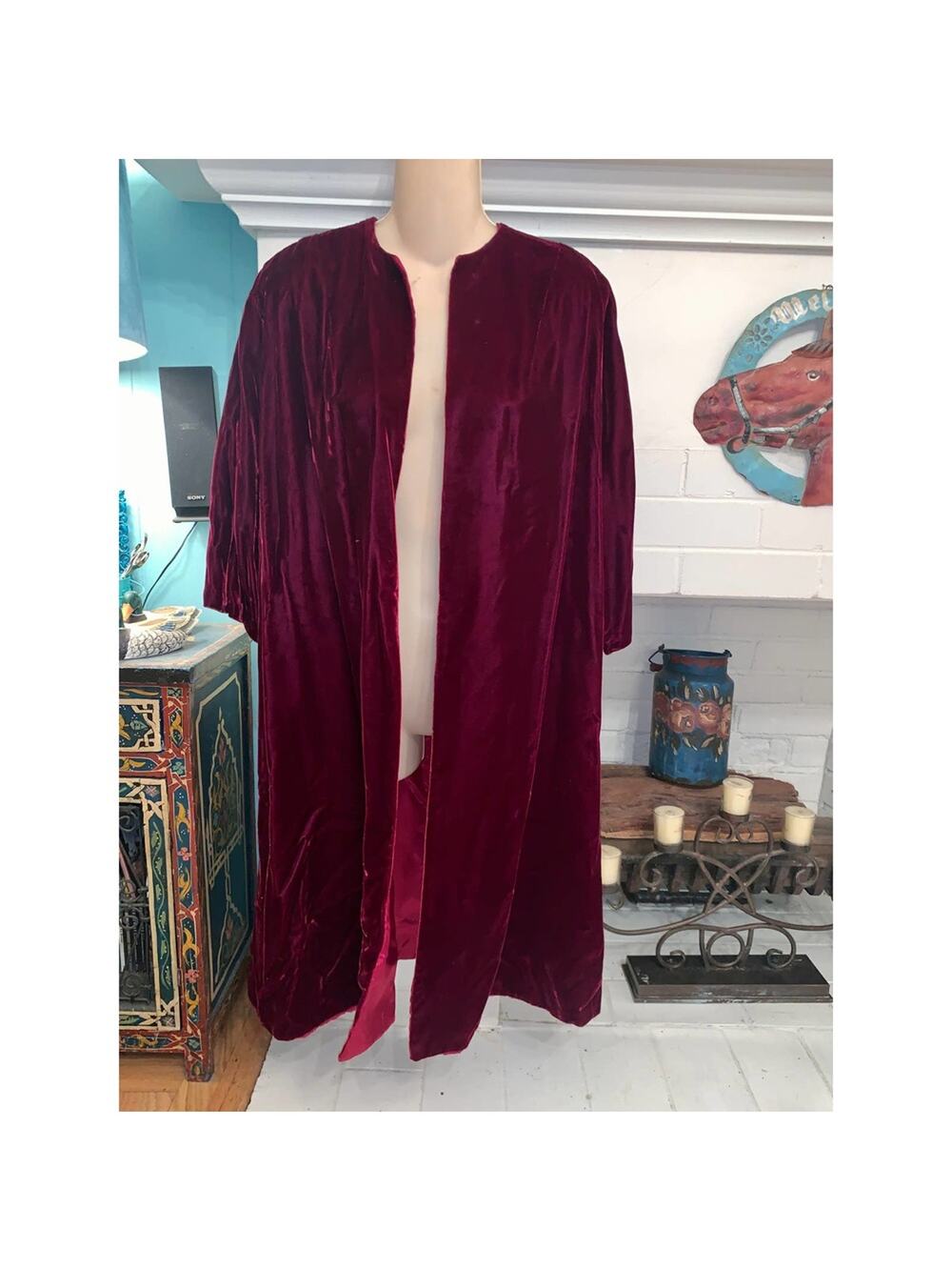 VINTAGE BURGUNDY VELVET OPERA COAT JACKET